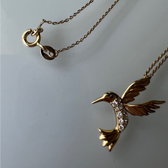 Diamond Hummingbird Pendant Necklace in 14K Yellow Gold, 0.09 ct. t.w. - Picture 5 of 8